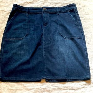 NWOT Liz Claiborne Denim Skirt For Women